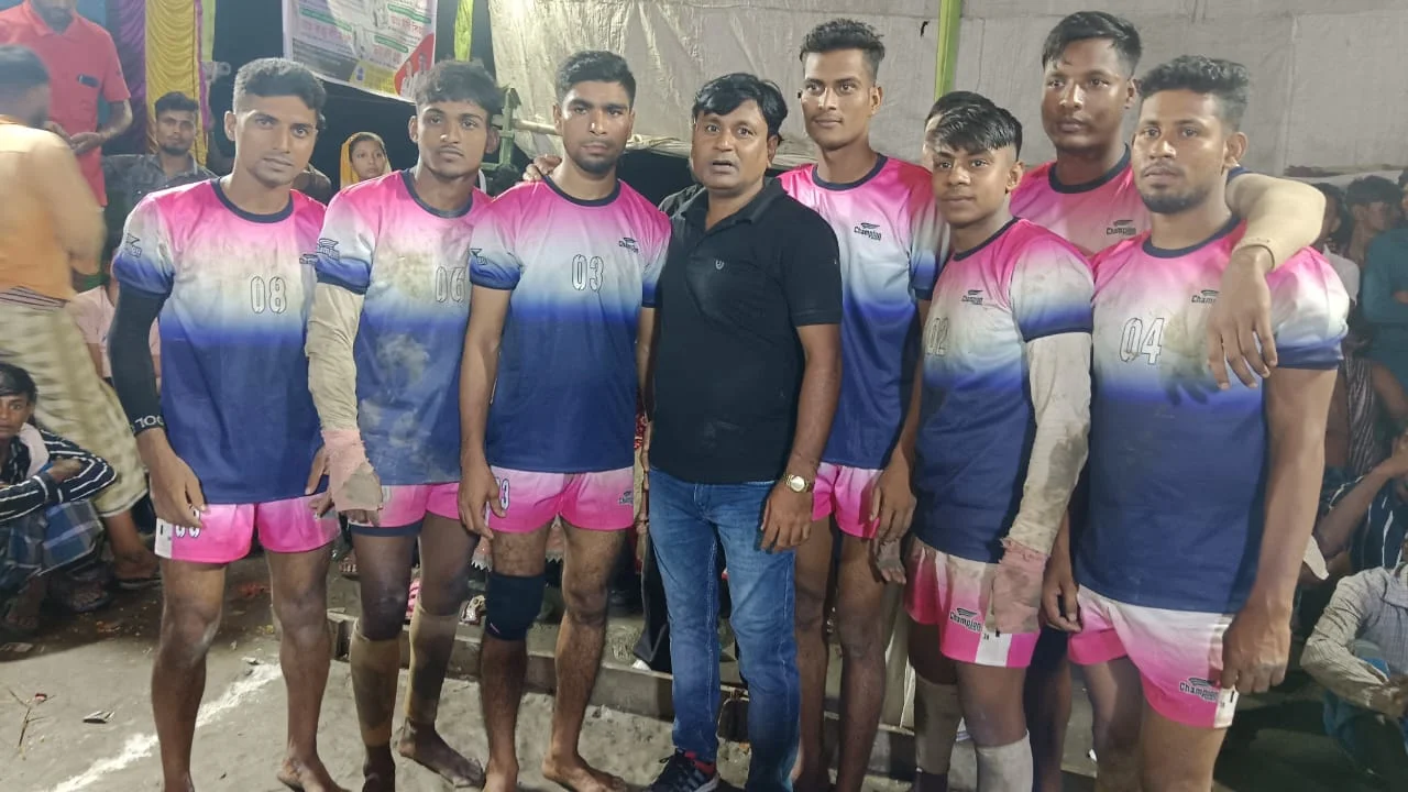 গ্রাম থেকে হারিয়ে যাচ্ছে হাডুডু খেলা