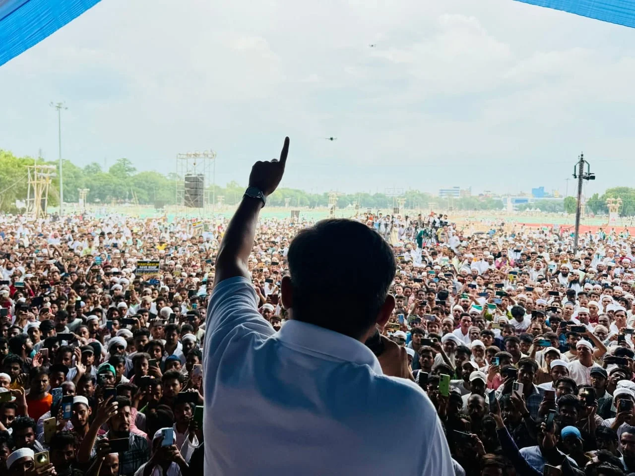 "বিধানসভা ভোটে জিতলে ওয়াকফ আইন ডাস্টবিনে ছুঁড়ে ফেলা হবে": পাটনার জনসভায় তেজস্বী যাদবের হুঁশিয়ারি