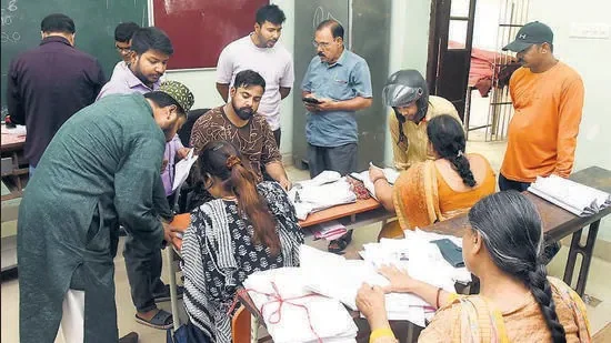 ছয় মাসে ২২ লক্ষ মৃত্যু? নির্বাচন কমিশনের পরিসংখ্যান ঘিরে বিস্ফোরক আরজেডির