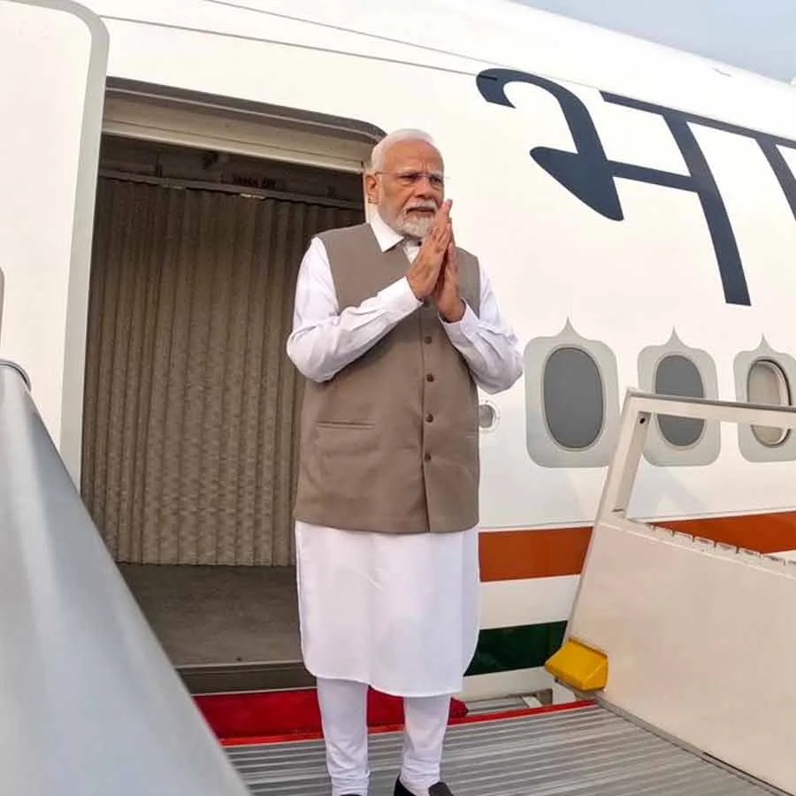 নরেন্দ্র মোদীর পঞ্চদেশীয় সফর: সন্ত্রাসবাদ মোকাবিলা ও খনিজ সম্পদ সুরক্ষায় কূটনৈতিক অভিযান