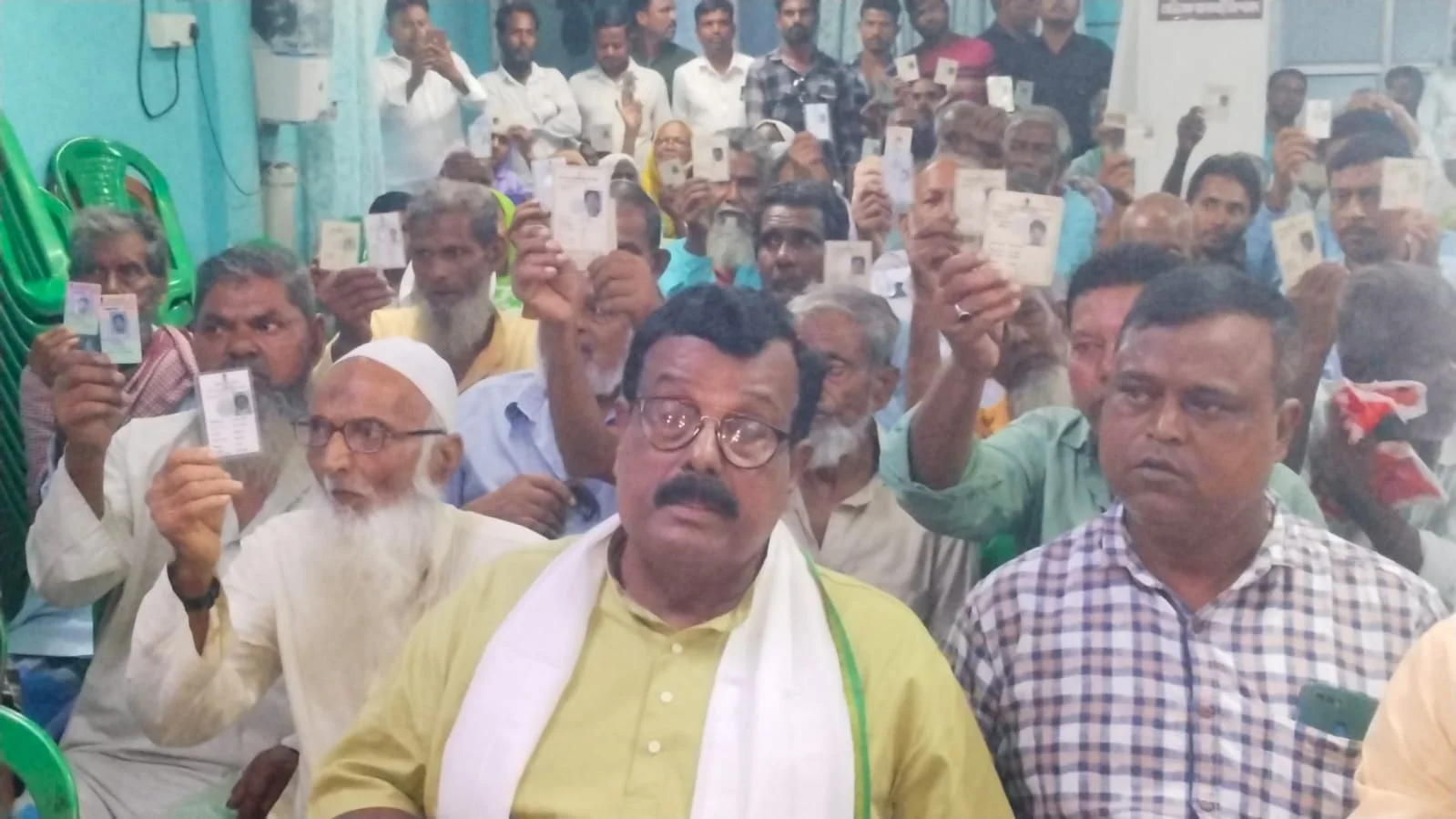 মুসলিম ভোটারদের মৃত বলে বাদ দেওয়ার চেষ্টা অভিযোগ বিজেপির বিরুদ্ধে, দাবি তৃণমূলের