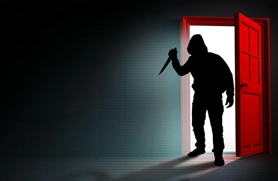 horror in mp hospital: প্রেমের প্রস্তাব প্রত্যাখ্যান, হাসপাতালের ট্রমা কেয়ারে তরুণীকে কুপিয়ে খুন যুবকের