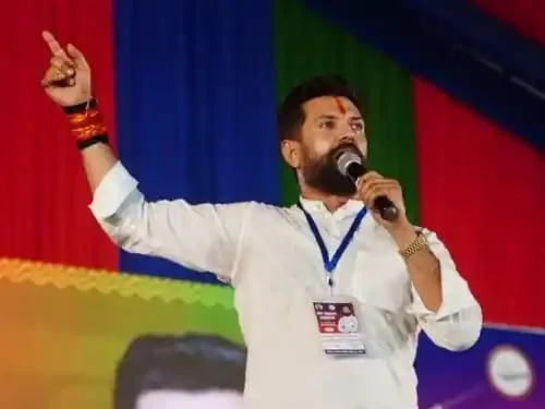 'আমি নির্বাচনে প্রতিদ্বন্দ্বিতা করব'; চিরাগ পাসোয়ান