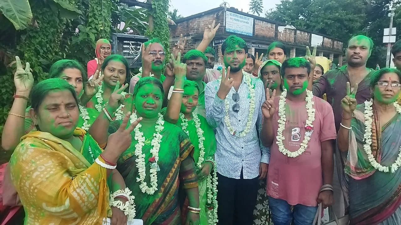 জয়নগরের ময়দায়, এস ইউ সি আই-এর হাতে থাকা মহিলা সমবায় সমিতির ক্ষমতায় এলো শাসক তৃনমূল দল