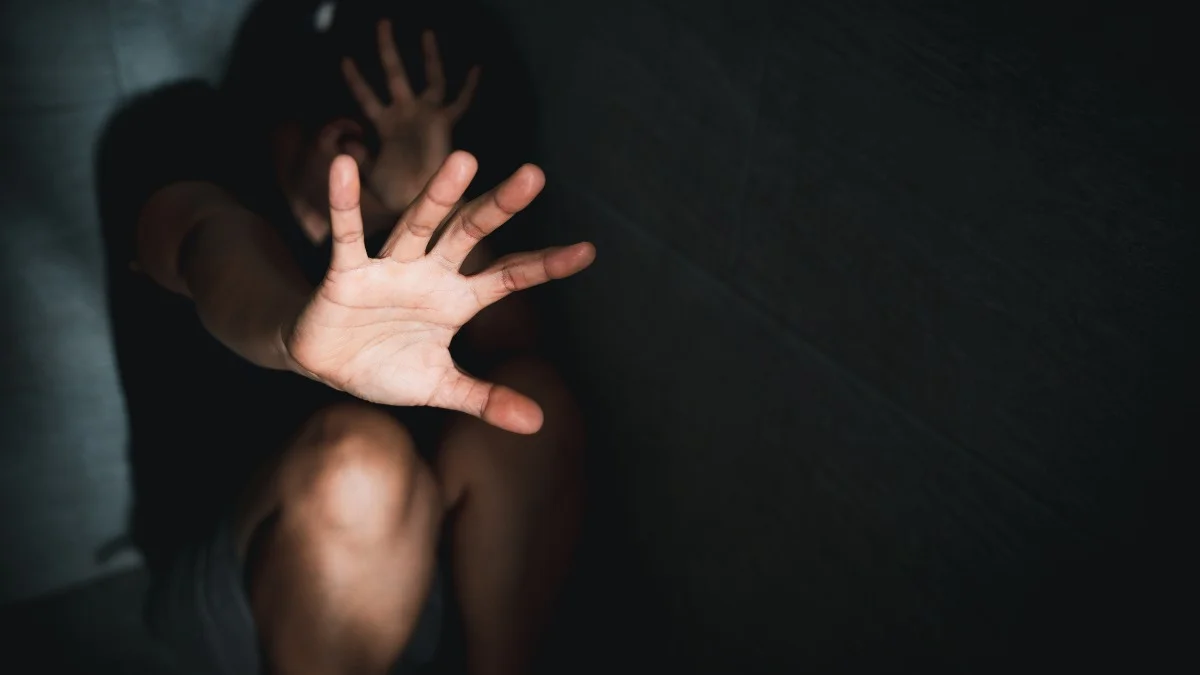 গায়ে আগুন দিয়ে ক্যাম্পাসেই ছুটছেন ছাত্রী, হাড়হিম ঘটনার স্বাক্ষী ওড়িশা