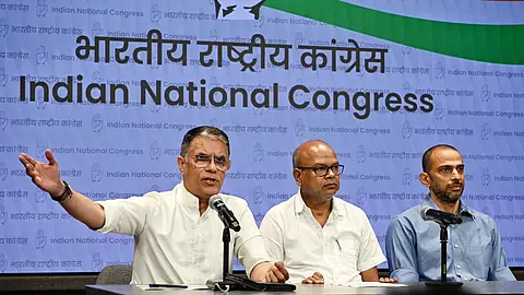 বিহারের ২০ শতাংশ ভোটারকে ছাঁটাই করতে চলেছে কমিশন, অভিযোগ কংগ্রেসের