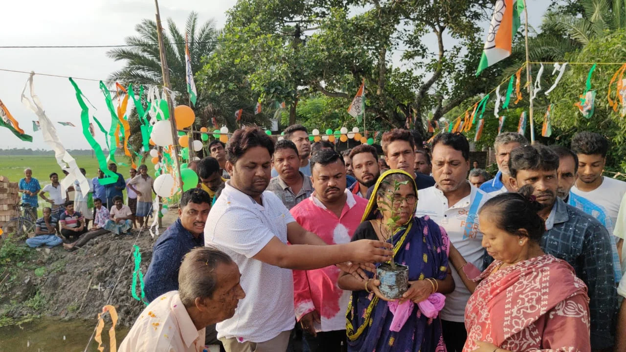 ২১ জুলাই প্রস্তুতি মিটিংয়ে সুন্দরবন রক্ষার বার্তা, চারাগাছ বিতরণ