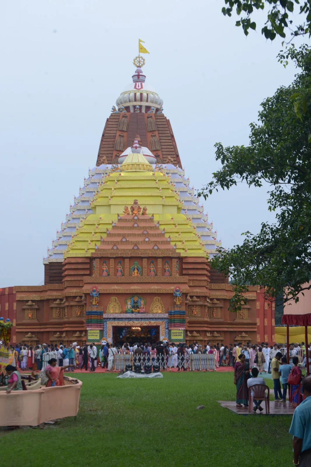 কলকাতার ইসকনে মুখ্যমন্ত্রী, আরতি করলেন তিনি