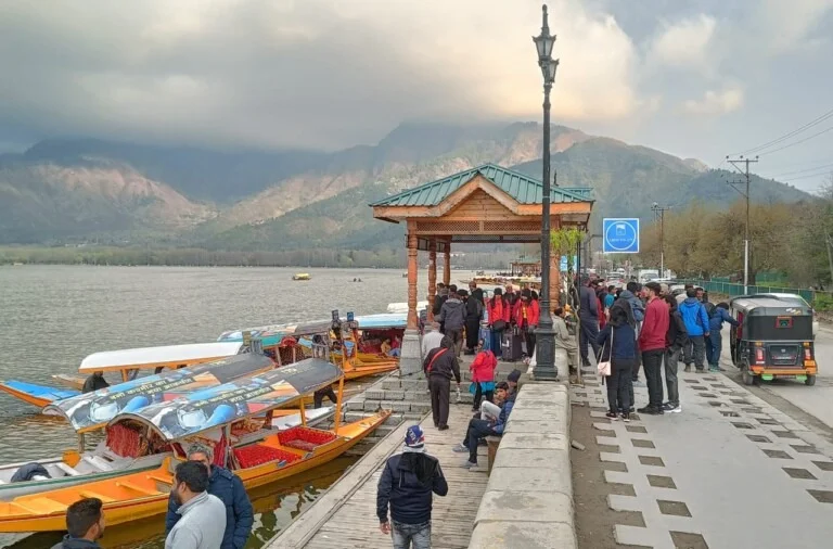 জুলাই মাসে চতুর্থ উষ্ণতম রাতের রেকর্ড শ্রীনগরে, উপত্যকা জুড়ে জলের ঘাটতি, পানীয় জলের সংকট