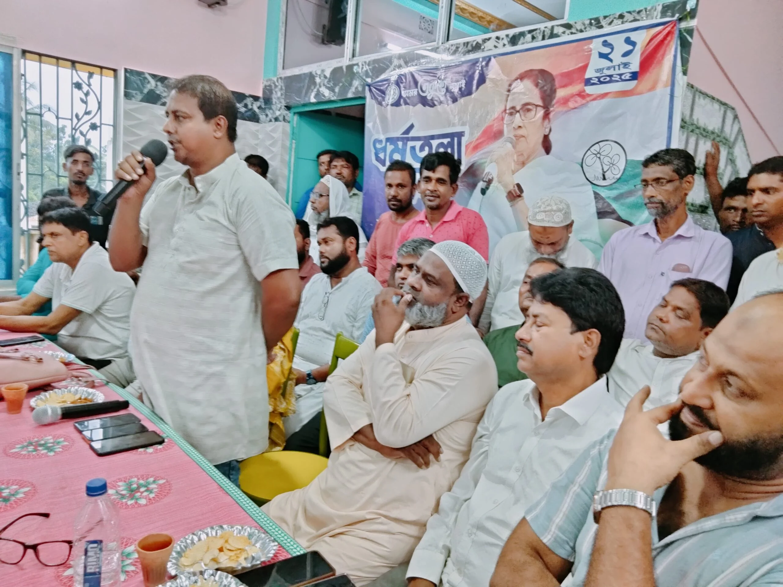 ২১ জুলাই নিয়ে পাকদহে তৃণমূলের সভা