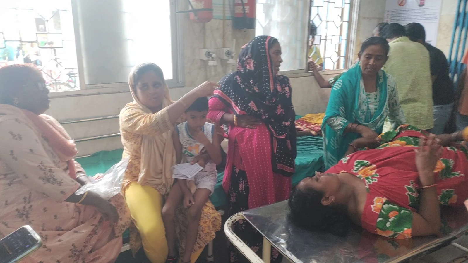 অটো-বাইক সংঘর্ষে জখম ৫