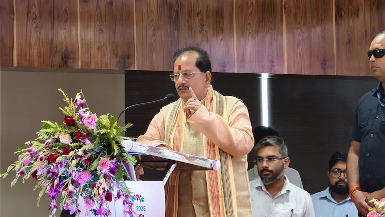 দু কেন্দ্রে তালিকায় নাম, বিহারের উপমুখ্যমন্ত্রীর নাম বাদ নয় কেন? তেজস্বী