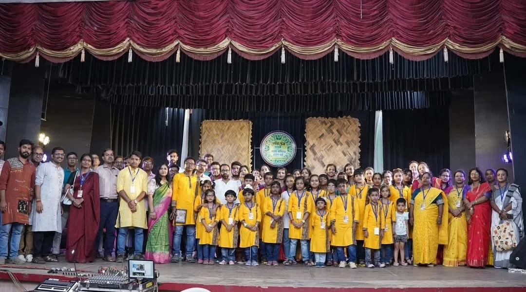 বাঙালি ও বাংলা ভাষার মর্যাদা রক্ষার সাংস্কৃতিক উপস্থাপনা 'এ আমার দেশ'