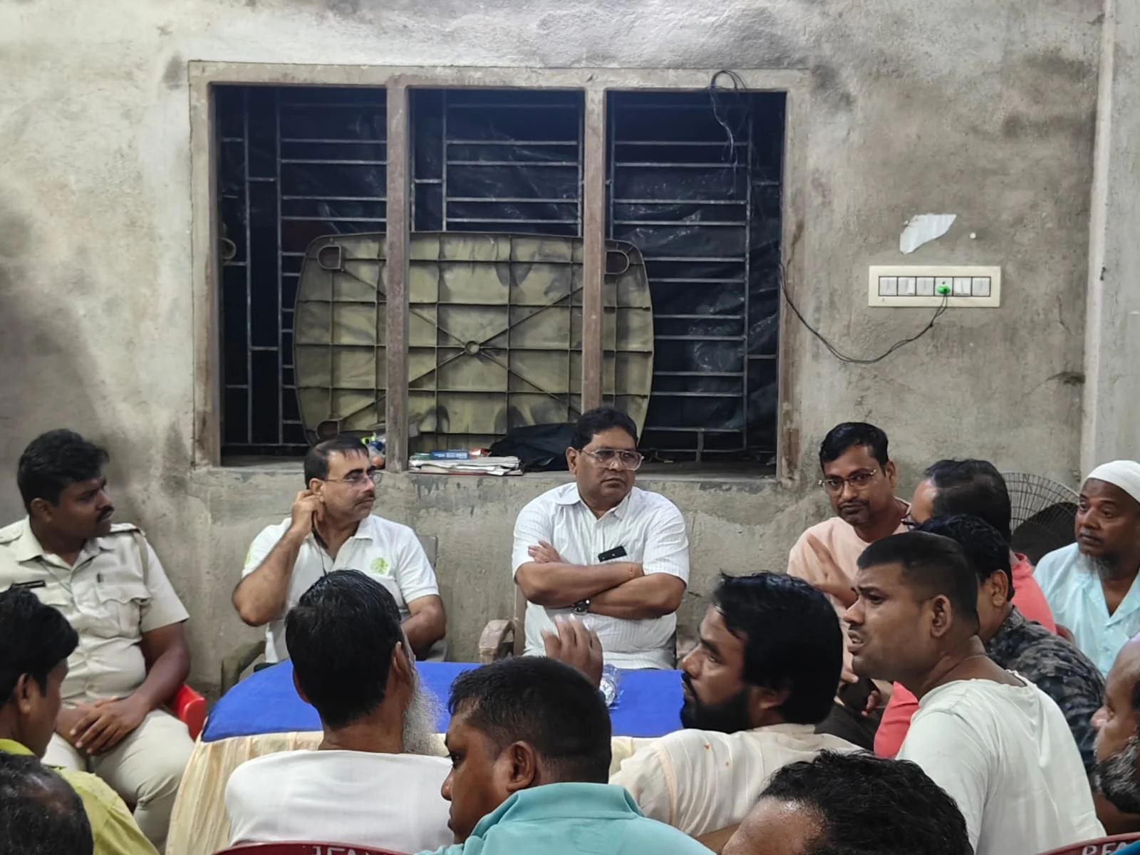 নিখোঁজ মৎস্যজীবির পরিবারের সঙ্গে দেখা করলেন MP বাপি হালদার