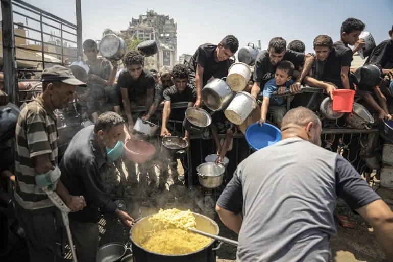 Palestinians starve to death: গাজায় ত্রাণ আটকে মৃত্যু ঝুঁকি বাড়াচ্ছে ইসরাইল