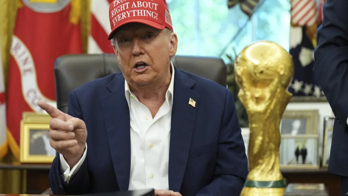 Ukraine War: শান্তি না হলে রাশিয়ার ওপর নিষেধাজ্ঞার হুমকি ট্রাম্পের