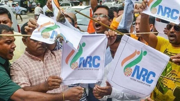 এনআরসি নোটশি এবার পঞ্চায়তে প্রধানকে