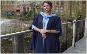 ইংল্যান্ডের সর্বকনিষ্ঠ আইনজীবী নদিয়ার কৃষাঙ্গী