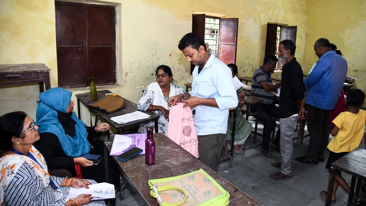 Bihar SIR-এ কোনও অসঙ্গতি পেলেই, পুরো প্রক্রিয়া বাতিল হবে: Supreme Court