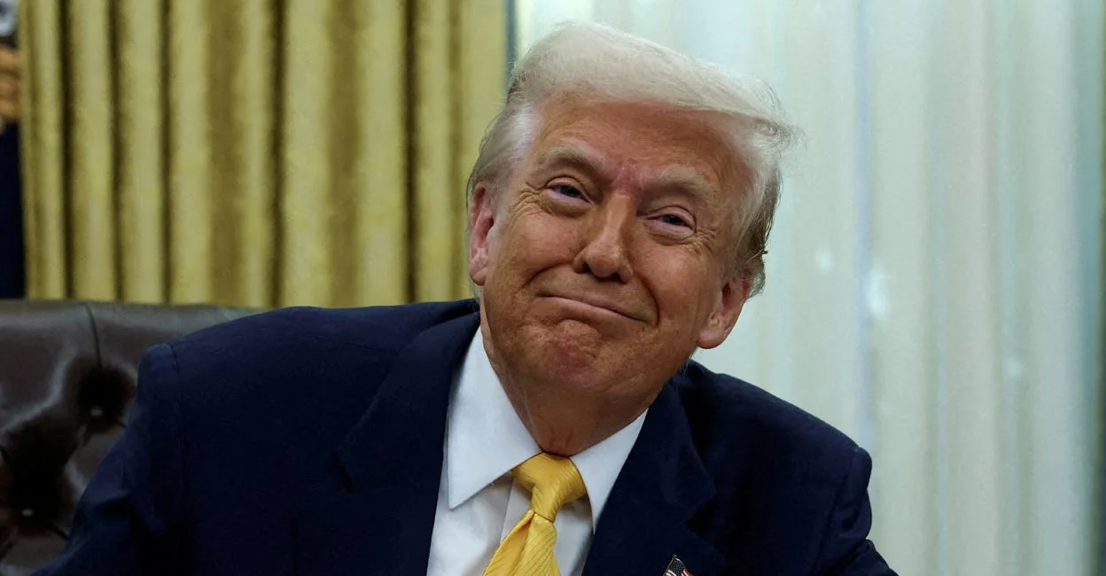 গ্রিনল্যান্ড ঘিরে ফের উত্তেজনা, ট্রাম্পের হুঁশিয়ারি