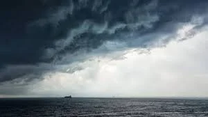 কলকাতা সহ দক্ষিণবঙ্গে এখনও দুর্যোগের আশঙ্কা