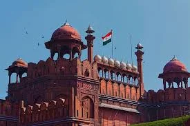 লালকেল্লার প্রাঙ্গণ থেকে স্বর্ণকলস চুরি, নিরাপত্তা নিয়ে প্রশ্ন