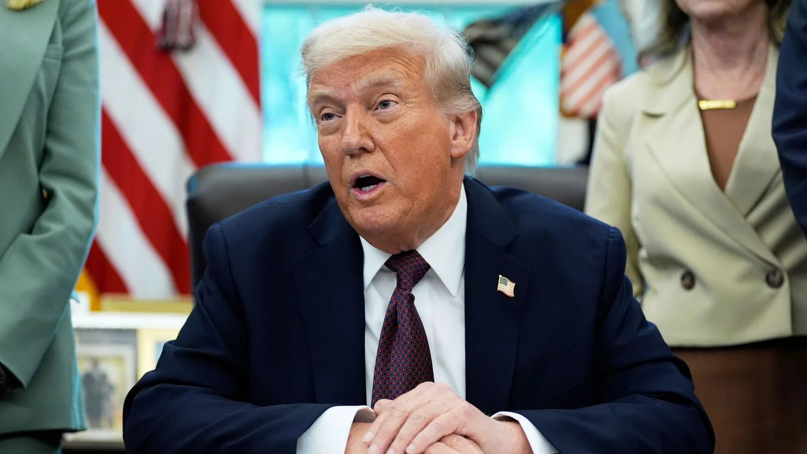 ট্রাম্পের ১৫০০ কোটি ডলারের মানহানির মামলা ‘নিউ ইয়র্ক টাইমস’-এর বিরুদ্ধে