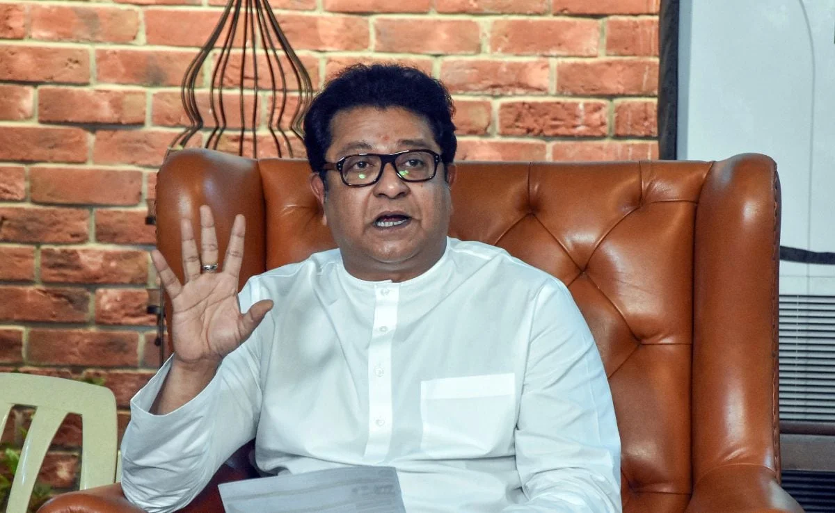 মহারাষ্ট্রের যুক্ত হয়েছে ৯৬ লক্ষ ভুয়ো ভোটার: কমিশনকে তীর রাজ ঠাকরের