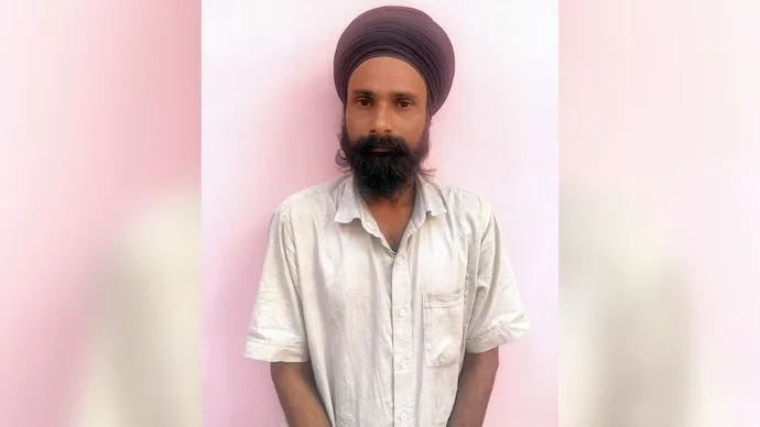 পাক গুপ্তচর সংস্থাকে গোপনে ভারতীয় সেনার তথ্য পাচার, অবশেষে গ্রেফতার মঙ্গত