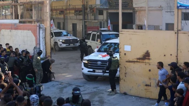 ইসরায়েলকে সহায়তার অভিযোগে ৩৩ জনের মৃত্যুদণ্ড কার্যকর করল হামাস