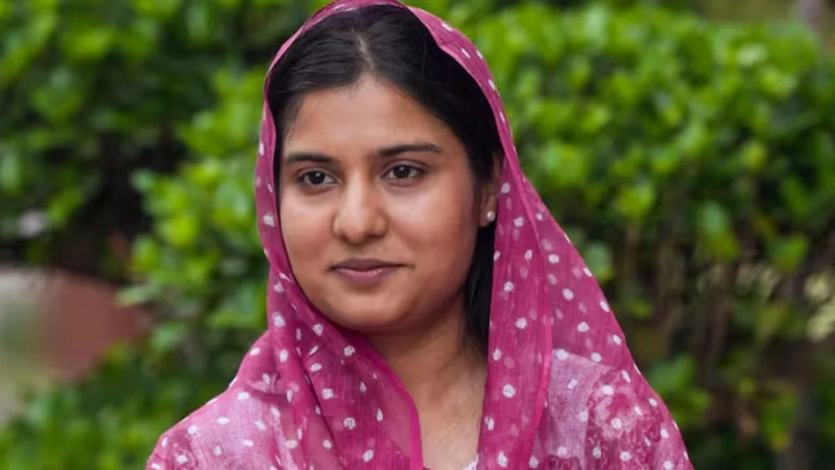 'আমাকে ‘মুল্লি’ ও ‘জঙ্গি’ বলা হয়েছে', সাম্প্রদায়িক উস্কানি ও নিশানার বিরুদ্ধে মুখ খুললেন সাংসদ ইকরা