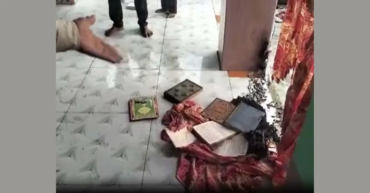 মধ্যপ্রদেশে মসজিদে আগুন ধরিয়ে দিল হিন্দুত্ববাদীরা, পুড়ল পবিত্র কুরআন