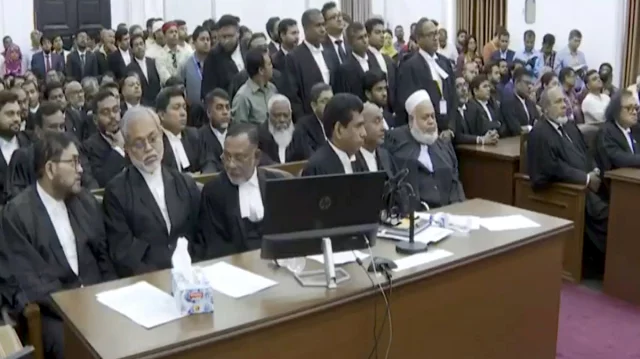 জুলাই গণআন্দোলনে মানবতাবিরোধী অপরাধ: শেখ হাসিনা, কামাল ও সাবেক আইজিপির বিরুদ্ধে রায় পাঠ শুরু