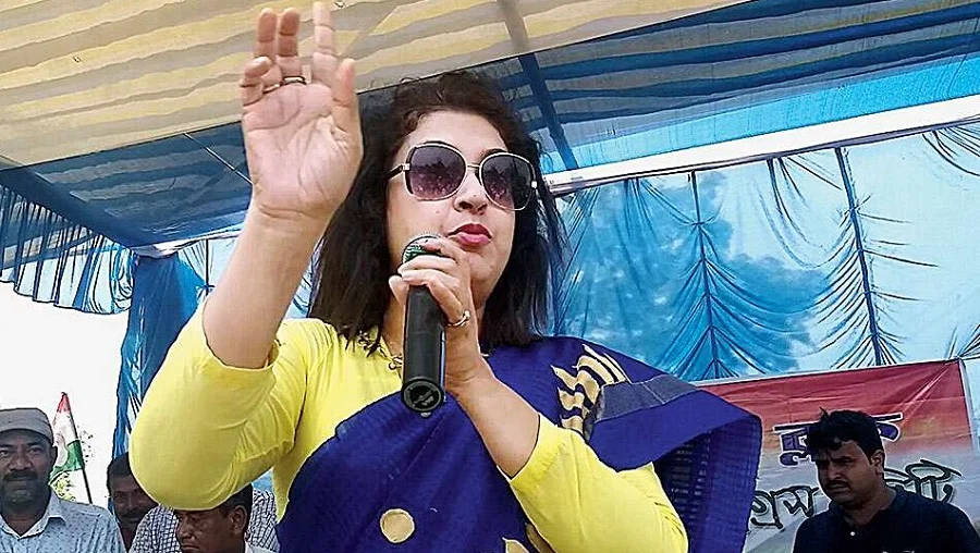 SIR ক্যাম্প পরিদর্শনে গিয়ে গ্রামবাসীর বিক্ষোভের মুখে সাংসদ শতাব্দী রায়
