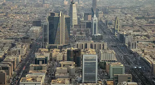 অমুসলিম বিদেশিরা মদ কিনতে পারবেন সৌদি আরবে!