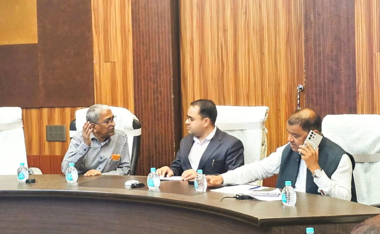 লজিক্যাল ডিসক্রিপেন্সি-র নামে হয়রানি বন্ধের দাবিতে জেলাশাসককে ডেপুটেশন সাংসদ খলিলুর রহমানের