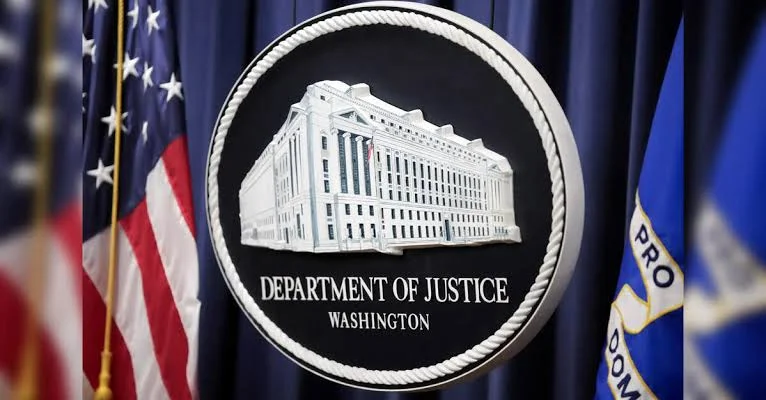 এপস্টেইন কেলেঙ্কারির নতুন বিস্ফোরণ: প্রকাশ্যে লক্ষ লক্ষ নথি, আবারও উঠে এল ট্রাম্প, গেটস, মাস্কদের নাম