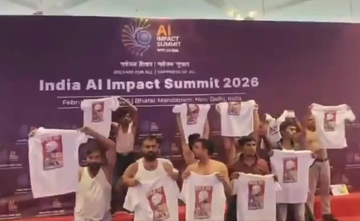 এআই সামিটে বিক্ষোভ, মোদি বিরোধী স্লোগানে যুব কংগ্রেস কর্মী আটক