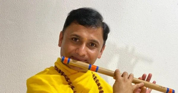 যোগের আড়ালে জাল নোট ও যৌন লালসার কারবার: আমেদাবাদ পুলিশের জালে স্বঘোষিত সাধু