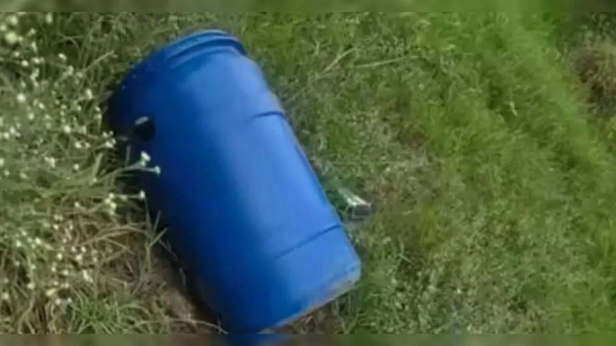 নীল ড্রাম থেকে উদ্ধার অজ্ঞাতপরিচয় ব্যক্তির দেহ, মিরাট কাণ্ডের ছায়া ভদ্রেশ্বরে