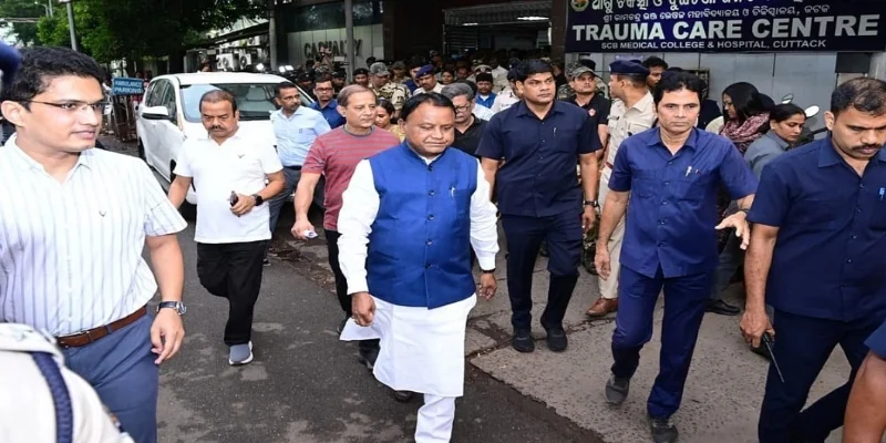 কটকের সরকারি চিকিৎসালয়ে ভয়াবহ অগ্নিকাণ্ড, মৃত অন্তত ১০