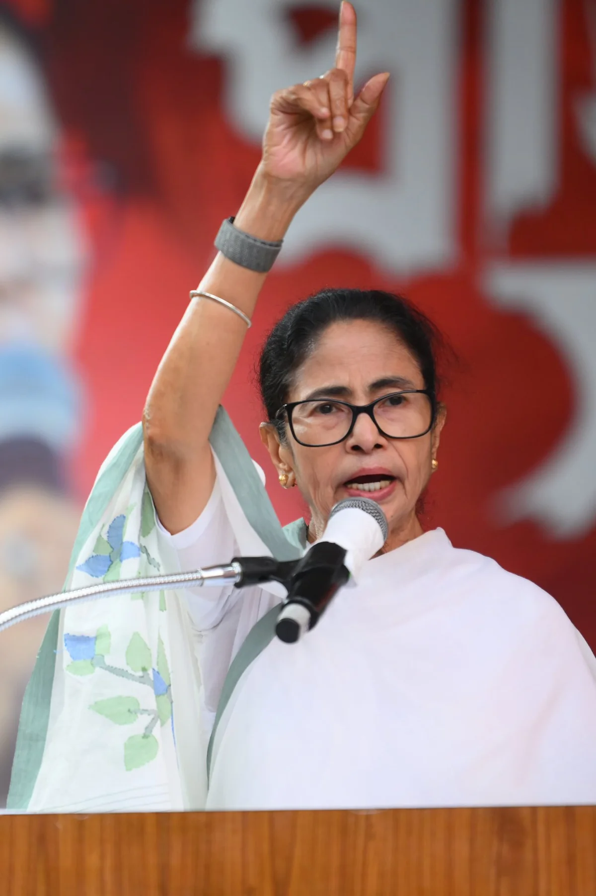 "এটা শুধু হ্যাকিং নাকি এর পিছনে..." কমিশনের ওয়েবসাইটে গোলযোগ নিয়ে সরব মমতা