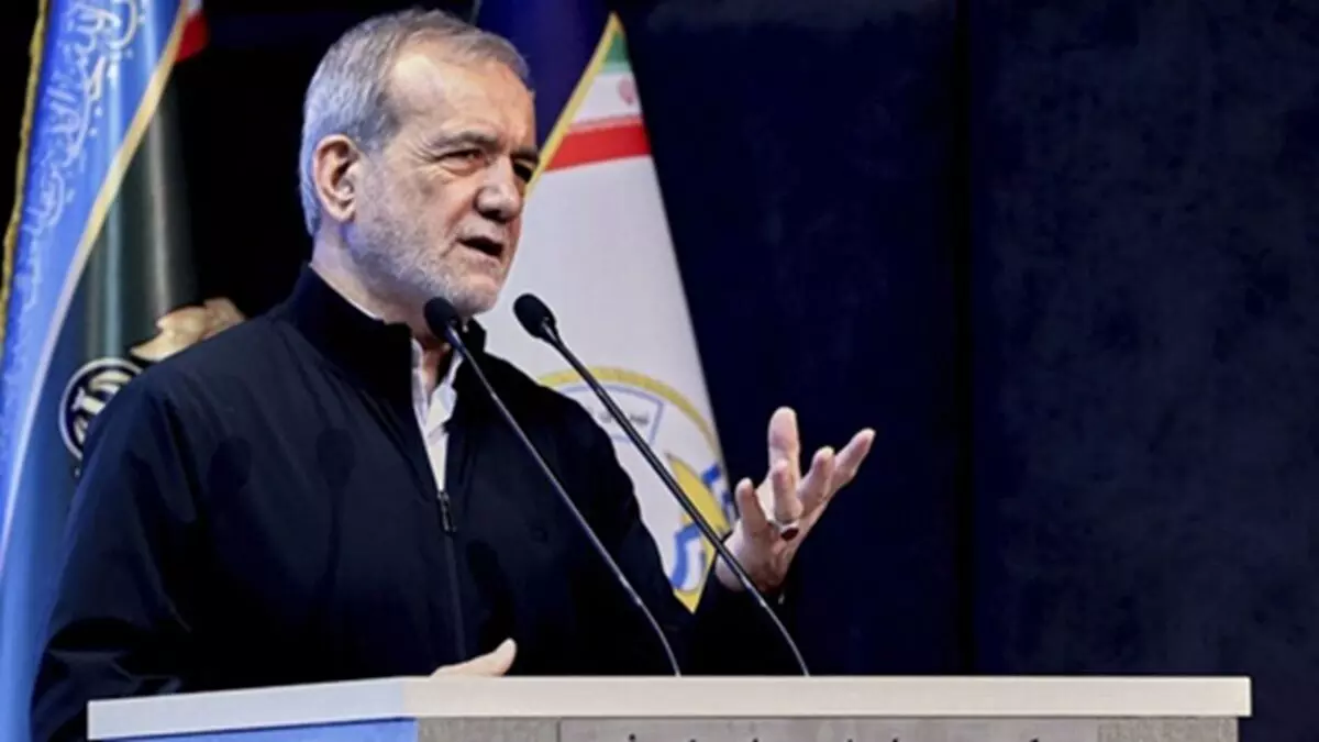 প্রতিবেশী দেশগুলোর উপর আক্রমণ করবে না ইরান, বড় ঘোষণা রাষ্ট্রপতি মাসুদ পেজেশকিয়ানের