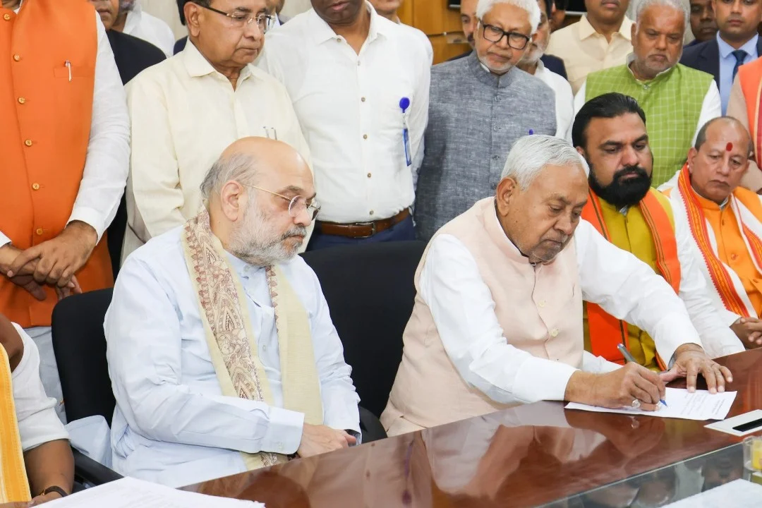 রাজ্যসভা নির্বাচন: শাহকে সঙ্গে নিয়ে মনোনয়ন জমা দিলেন নীতীশ কুমার, 'জনাদেশের অবমাননা' কটাক্ষ বিরোধীদের