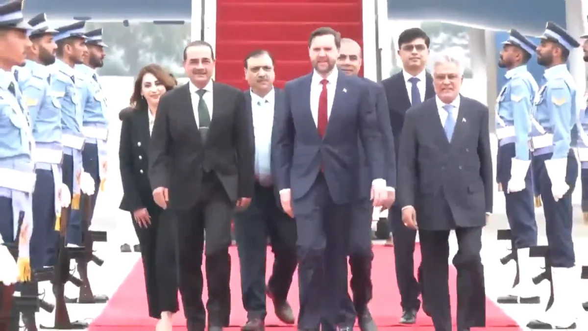 ইসলামাবাদে মুখোমুখি ইরান ও আমেরিকা: শান্তি আলোচনার মধ্যস্থতায় পাকিস্তান