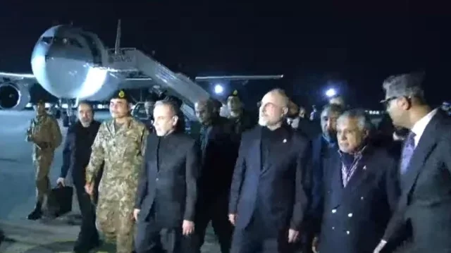 যুদ্ধবিরতি আলোচনায় ইসলামাবাদে ইরানি প্রতিনিধিদল, যুক্তরাষ্ট্রের দলও পথে 