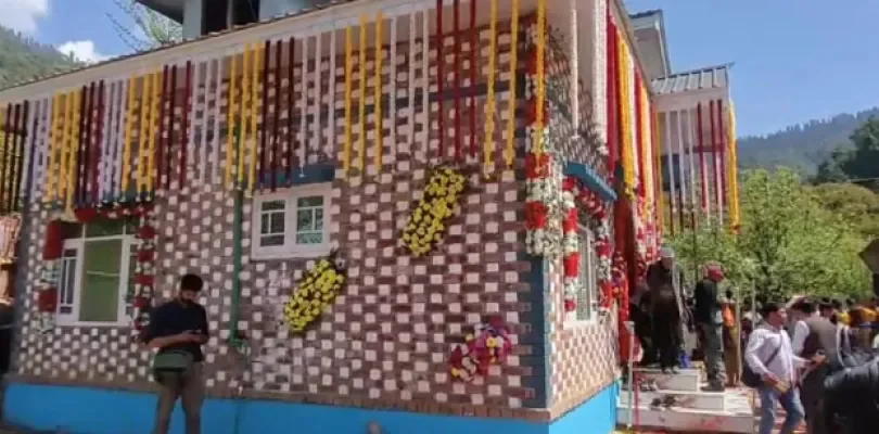 মানবতার সাহসী মুখ আদিল: পহেলগাঁও হামলায় প্রাণ দিয়ে পর্যটক বাঁচানো যুবকের পরিবার পেল নতুন বাড়ি