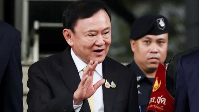 আগামী মাসে প্যারোলে মুক্তি পাচ্ছেন থাইল্যান্ডের সাবেক প্রধানমন্ত্রী থাকসিন সিনাওয়াত্রা