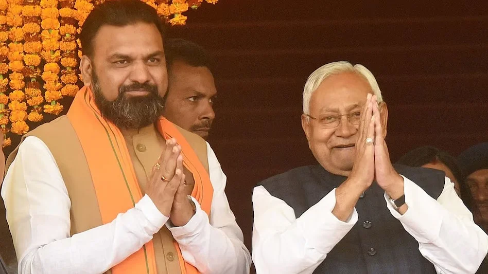 ইস্তফা দিলেন নীতিশ, বিজেপি প্রথম মুখমন্ত্রী পাচ্ছে বিহারে 