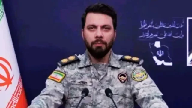 ‘হাত ট্রিগারেই আছে’, যুক্তরাষ্ট্রকে কড়া বার্তা ইরানের